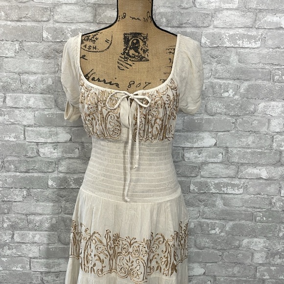 Boston Proper Bamboo Sequin Peasant
Maxi Dress - Picture 3 of 10